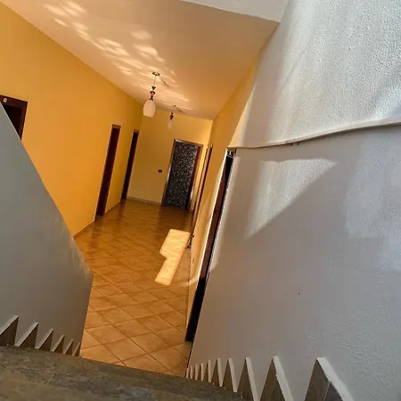 Hotel Fahria *